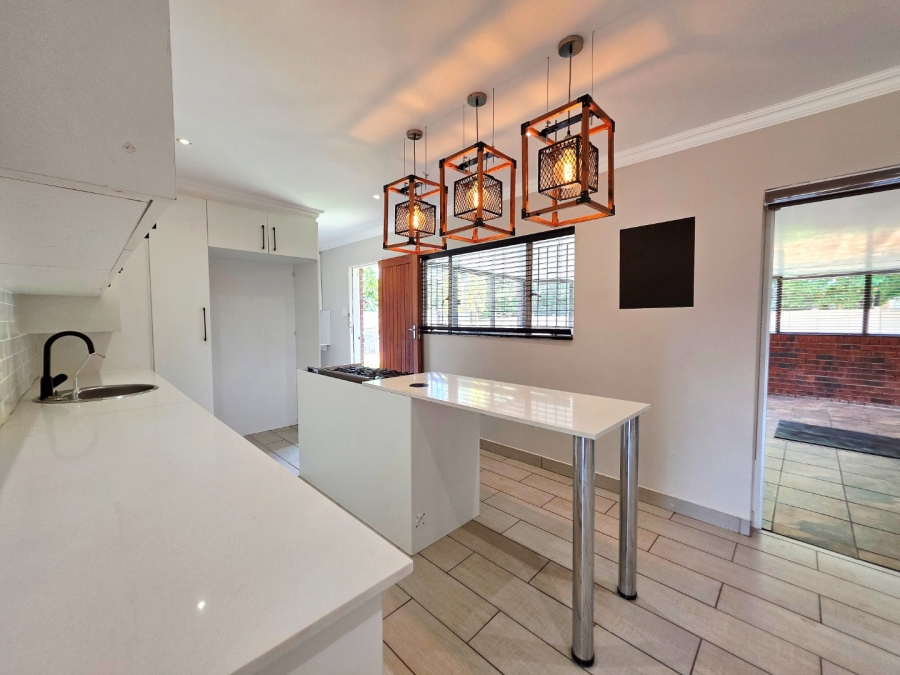 5 Bedroom Property for Sale in Pellissier Free State